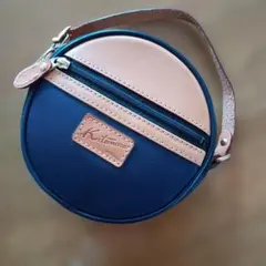 キタムラ　丸型ポーチ ネイビー