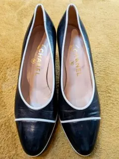 値下げ中　CHANEL ⭕️ パンプス ブラック ホワイト バイカラー 37.5のサムネイル