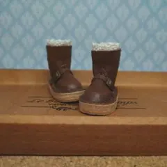 Item thumbnail for item 77ae93b7-caaa-41cc-975d-1974f16651ea