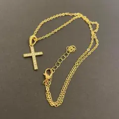 【R12】クロス ネックレス ゴールド　ストーン付き　十字架