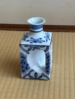 古染ぶどう・角・焼酎サーバー 木台付き 有田焼 - メルカリ