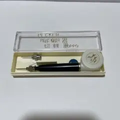 切躾器　PECKER