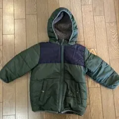 フード取り外し可能　ジャンパー