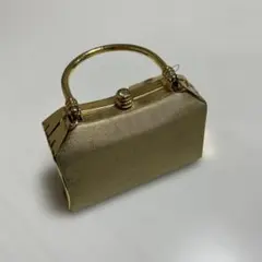 ゴールド クラッチバッグ ストーン付き