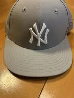 KITH ニューヨーク・ヤンキースキャップ グレー　ニューエラ　7-1/8