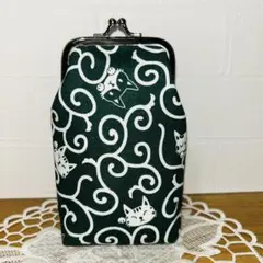ハンドメイドがま口longポーチ ♡唐草模様✖️猫