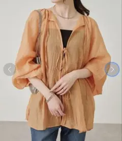 ボリュームスリーブブラウス