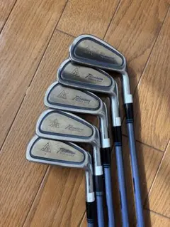 Item thumbnail for item 48de1de1-3cfc-4cc8-8160-16aa109ebe31