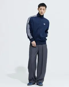 adidas ジップアップジャケット ネイビー