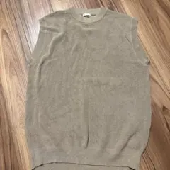 ‼️週末限定価格‼️GU ニットベスト