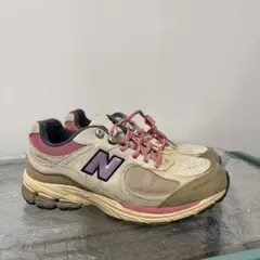New Balance 2002R ベージュ/ピンク