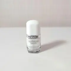 REVLON ULTRA HD SNAP! ネイルカラーのサムネイル