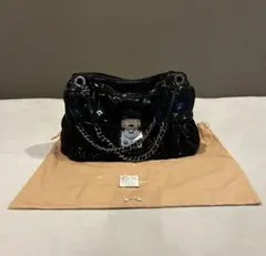 miu miu ミュウミュウ マトラッセ　エナメル　ショルダーバッグ　チェーンのサムネイル