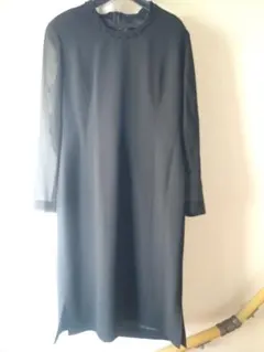 礼服　黒の長袖ワンピース 11号