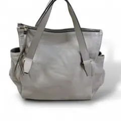 美品　ジャンニキアリーニ　レザー　ハンドバック　オフホワイト　ベージュ