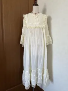 "Katie" ASHBULY ワンピースのサムネイル