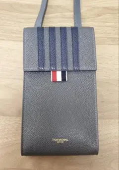 あ*ち様 THOM BROWNE トムブラウン　4bar フォンホルダーバッグ あ*ち様 THOM BROWNE トムブラウン 4bar フォンホルダーバッグ - メルカリ