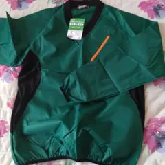 ワークマン　V型ウィンドブレーカー Mサイズ ダークグリーン