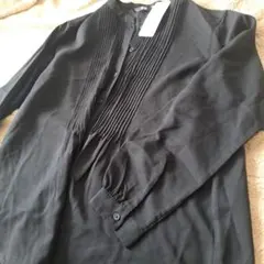 ユニクロ　ブラウス白黒まとめて　ピンタックプルオーバ　レーヨン　sサイズ
