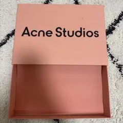 Acne Studios 空箱 ショップボックス ピンクのサムネイル
