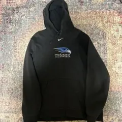 ナイキ スウェットパーカー　ワンポイント刺繍　スウォッシュ