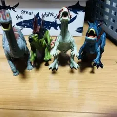 恐竜 4体セット 鳴きます