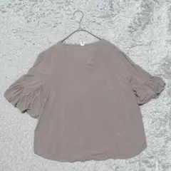 袖フリルVネックTシャツカットソー半袖 五分袖(M)ベージュ系