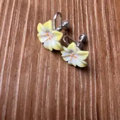 【ほぼ未使用！】花デザイン イヤリング　ネックレス　セット