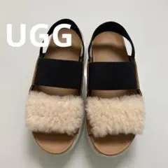 UGGファーサンダル