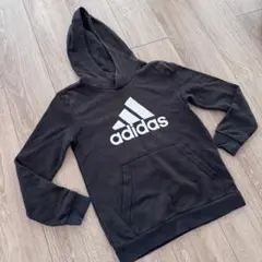 adidas キッズパーカー 150cm