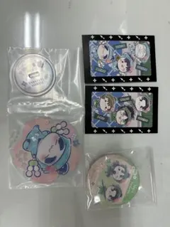 忍たま乱太郎　ふんわり桜もちぴこの段　アクリルスタンド、缶バッチ、半券のセット