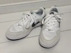 【新品未使用】NIKE SB Alleyoop ホワイトスニーカー　23.5