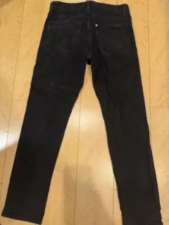 H&M スリム ブラックデニムパンツ