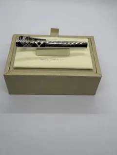 Burberry（バーバリー） タイピン（光沢シルバー・チェック柄）