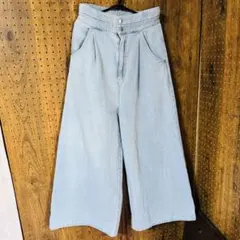 アースミュージック&エコロジーライトブルー ハイウエスト ワイド デニのサムネイル