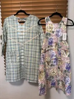 チェック柄と花柄のエプロン2点セット