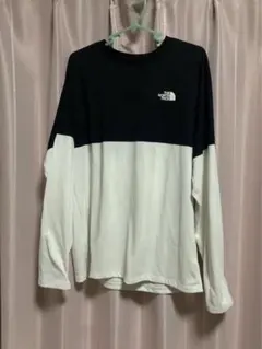 The North Face ロングスリーブTシャツ ブラック/ホワイト