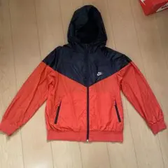 Nike キッズM ナイロンジャケット 赤/黒