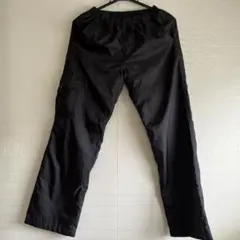 ユニクロ黒 カーゴパンツ キッズ用XL