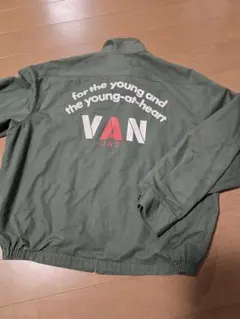 VAN JAC.スイングトップ.グリーン .サイズM.アーチロゴ