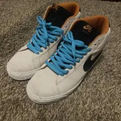 Nike ハイカットスニーカー ホワイト/ブラック/ブルー