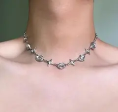 シルバーの星形メタルとジルコニアのネックレス