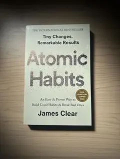 Atomic Habits James Clear 洋書
