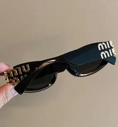 Miu Miu ブラック サングラス