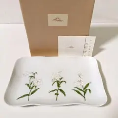 未使用 宮内庁御用達 深川製磁 白百合 スクエアトレイ 角皿 プレート 和食器のサムネイル