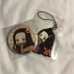 鬼滅の刃　竈門禰豆子　缶バッチ　ラバーストラップ