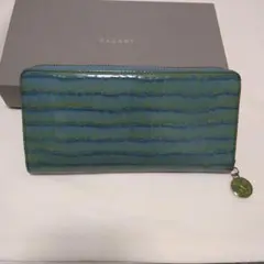 SAZABY エナメル青 長財布のサムネイル