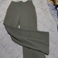 パンツ　グレー