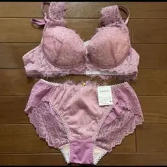 新品　タグ付　AMPI 花柄レース ブラジャーショーツセット　C65 値下げ不可