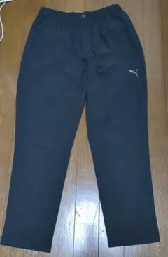 PUMA ウーブン テーパード クロップドパンツ 黒